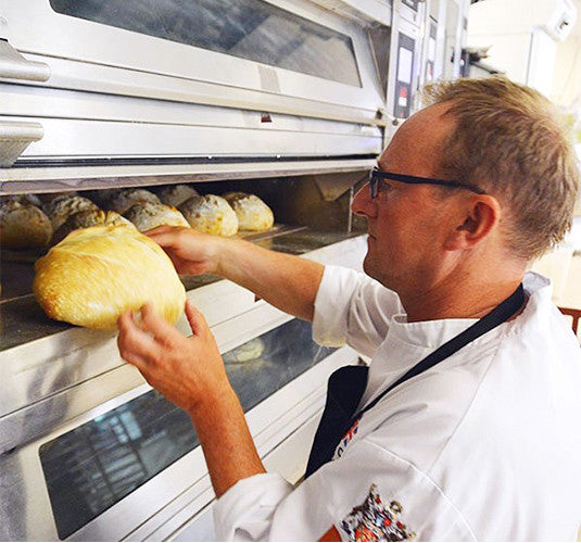 Belshaw, (00799558-480), DX Deck Oven with Steam, (3) deck, (2) tray, 480v/60/3-ph - Donut-Equipment.com